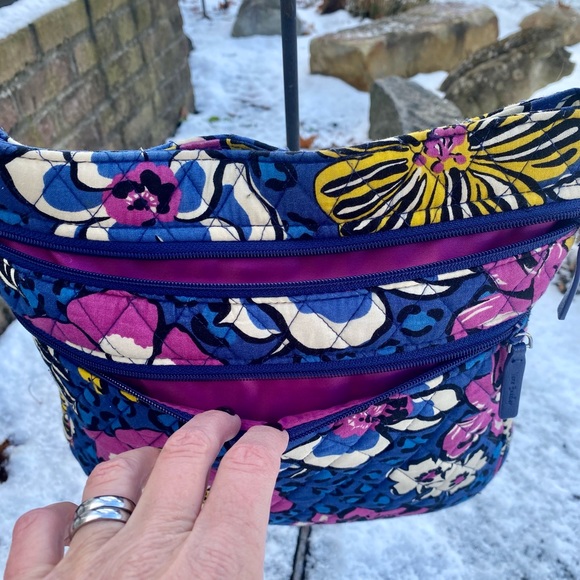 Vera Bradley cross body - Picture 11 of 12